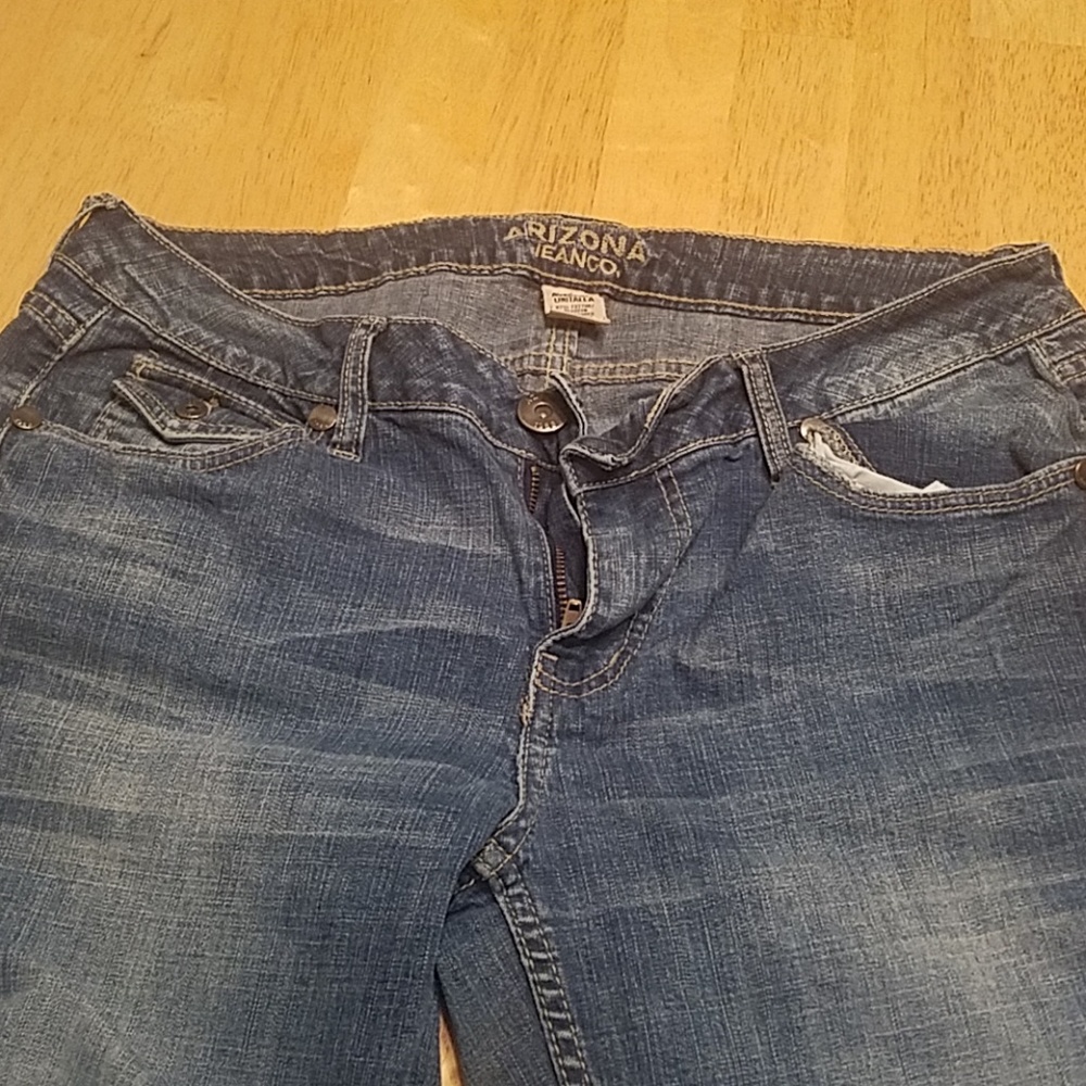 Arizona Jeans - Picture 3 of 5